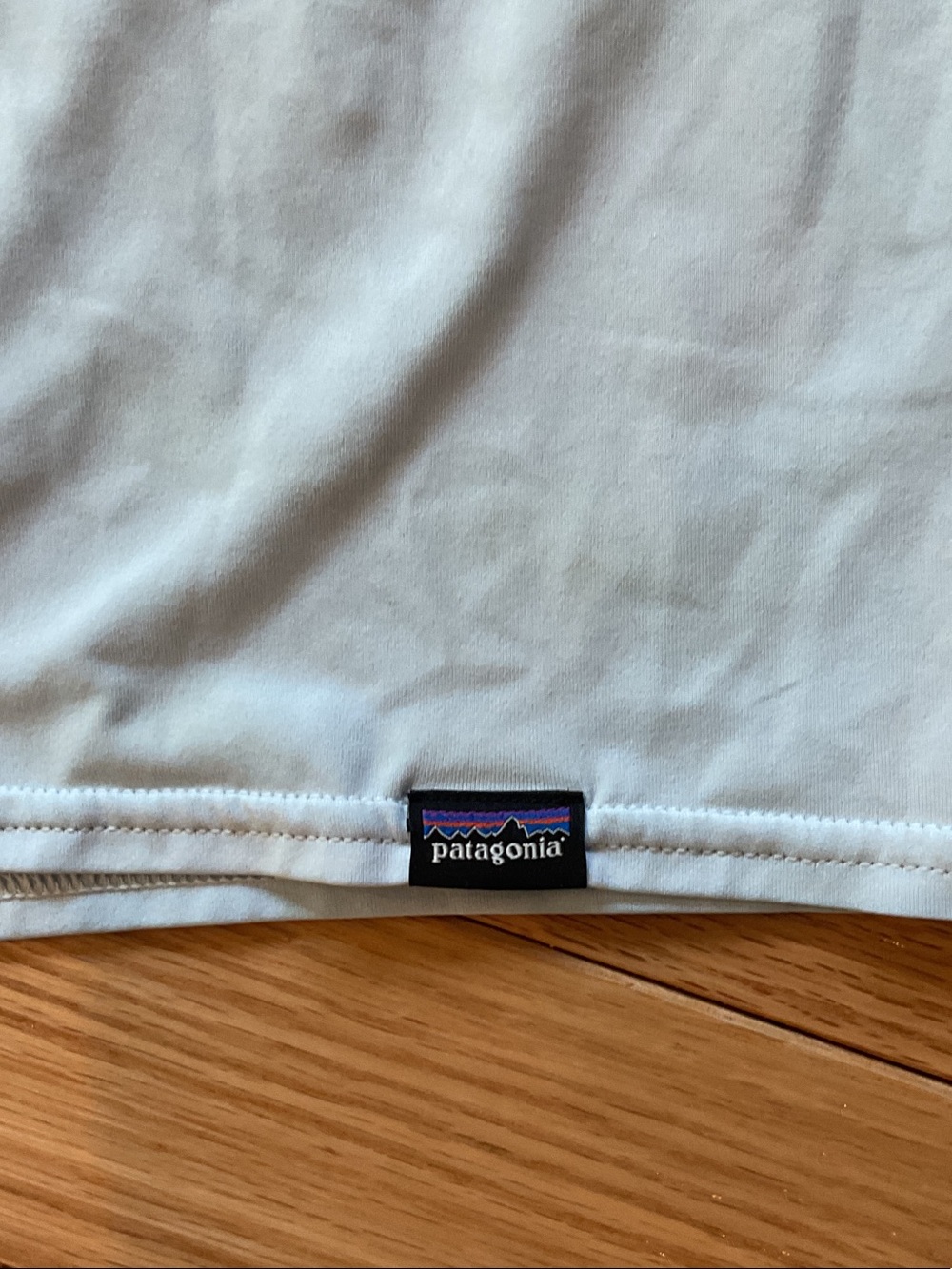 Patagonia Capilene Small cool dry Seafoam Green Back Logo Short Sleeve NWOT - Picture 13 of 13